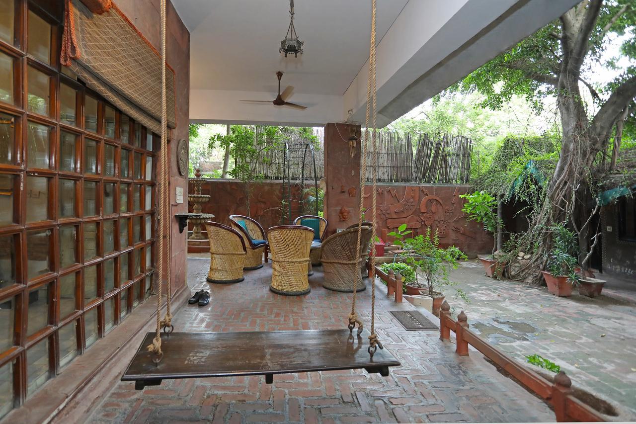 Oyo 1427 Hotel Malhar Haveli Noida Exterior photo