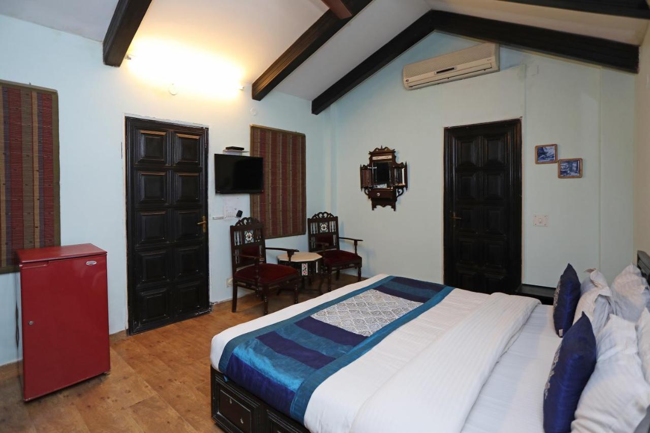 Oyo 1427 Hotel Malhar Haveli Noida Exterior photo